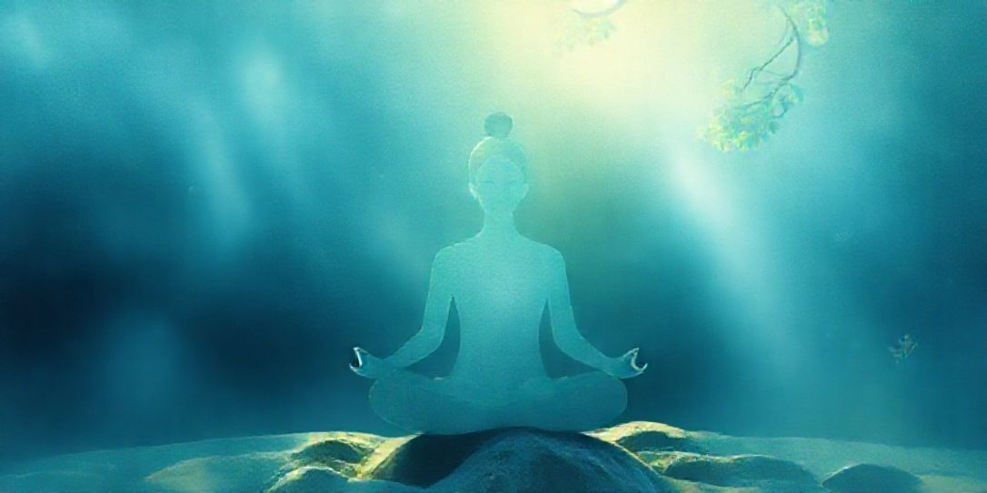 Pessoa praticando mindfulness no presente